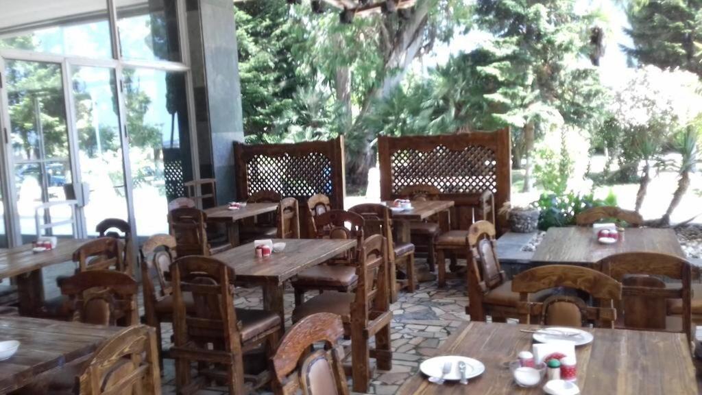 Pansionat Strana Dushi Sukhumi Ngoại thất bức ảnh
